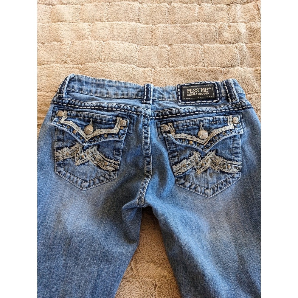 Miss Me Easy Boot Jeans 28 Buckle Exclusive JE1053ER MediumWash Distressed Denim